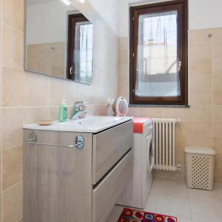 Orange Corner - Apartamento Gravedona